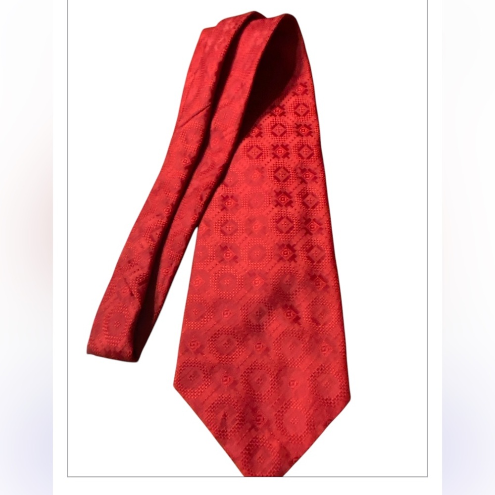 Indiana University Bloomington Hoosier ‎ Whitesides Vibrant Red Geometric Tie